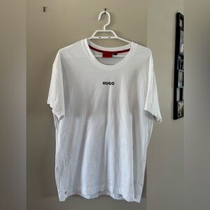 HUGO Men's White T-Shirt size medium